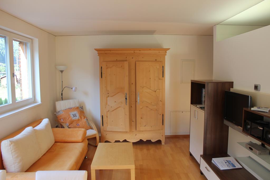 Haus Arosa Apartment Pettneu am Arlberg Exterior photo