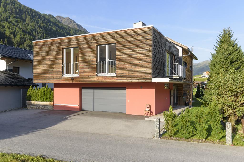 Haus Arosa Apartment Pettneu am Arlberg Exterior photo